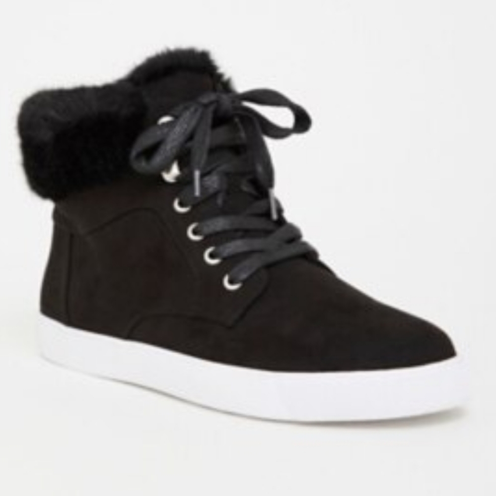 Torrid Black Sneaker with Faux Fur Trim Size 11 W